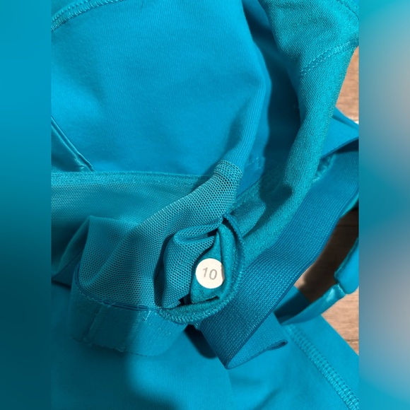 Lululemon Practice Daily Tank Top Size 10 EUC - Picture 4 of 4